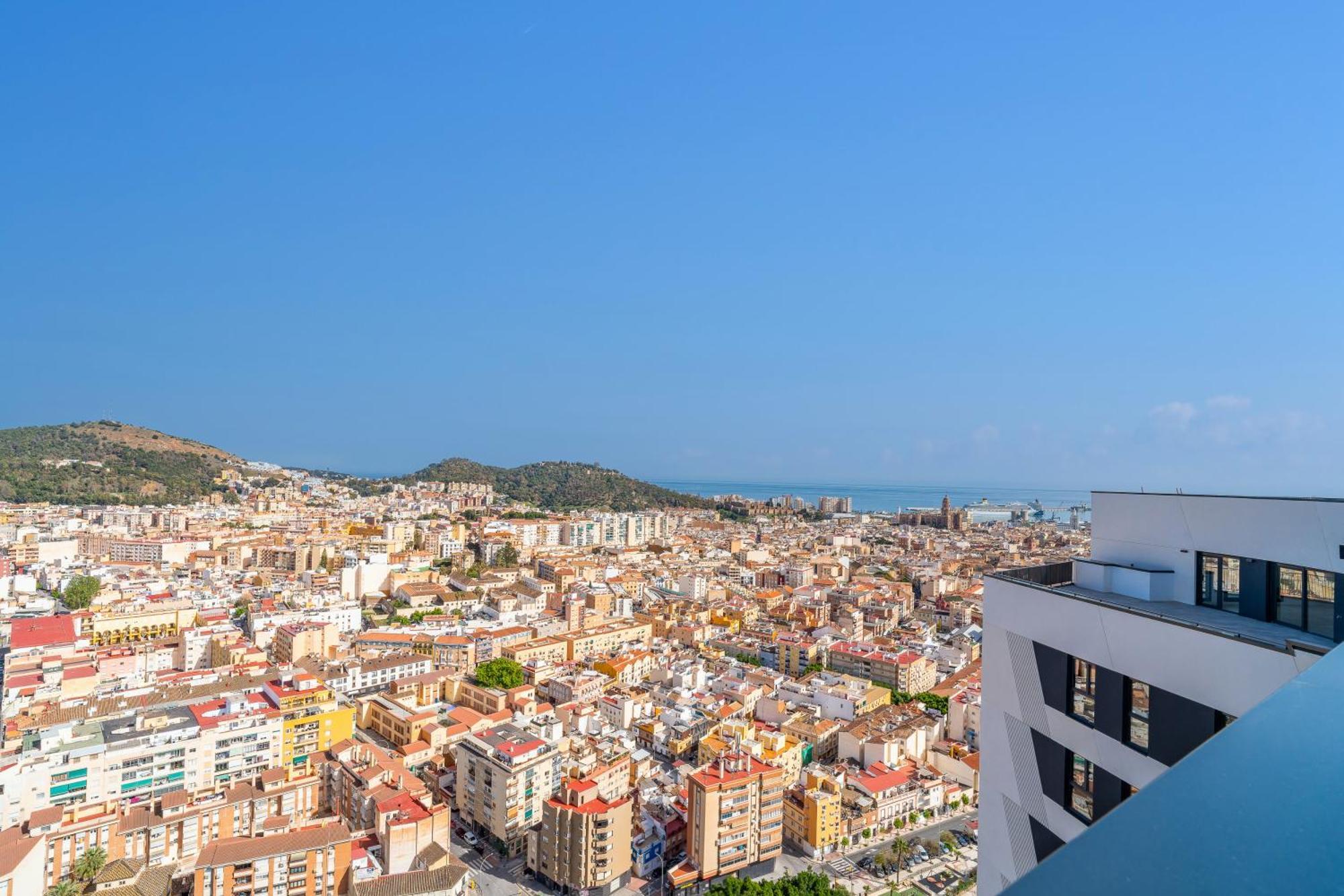 Malaga Tower View Apartment Luaran gambar