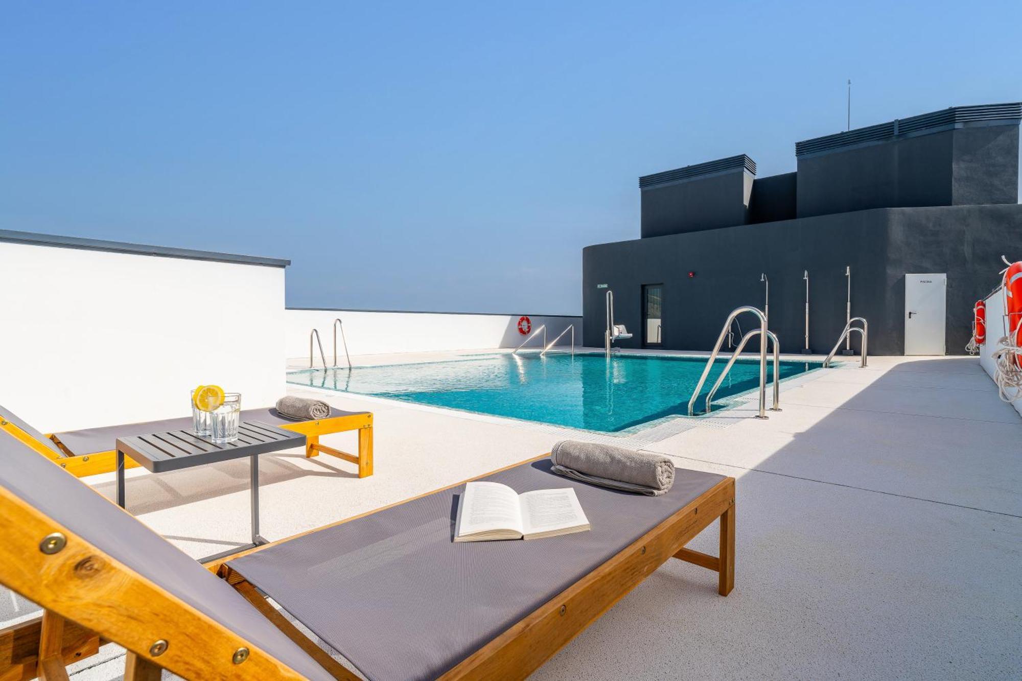 Malaga Tower View Apartment Luaran gambar