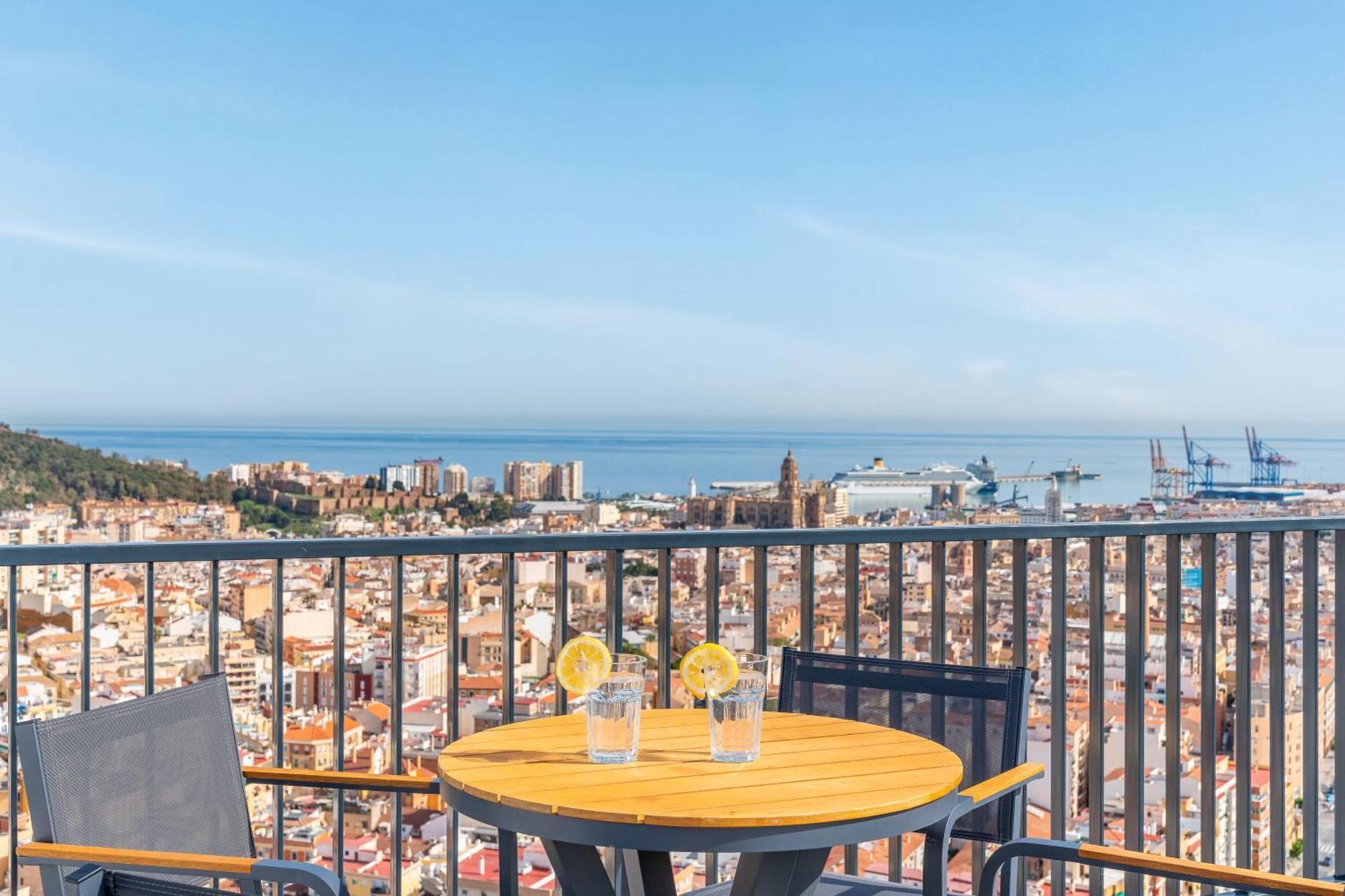 Malaga Tower View Apartment Luaran gambar