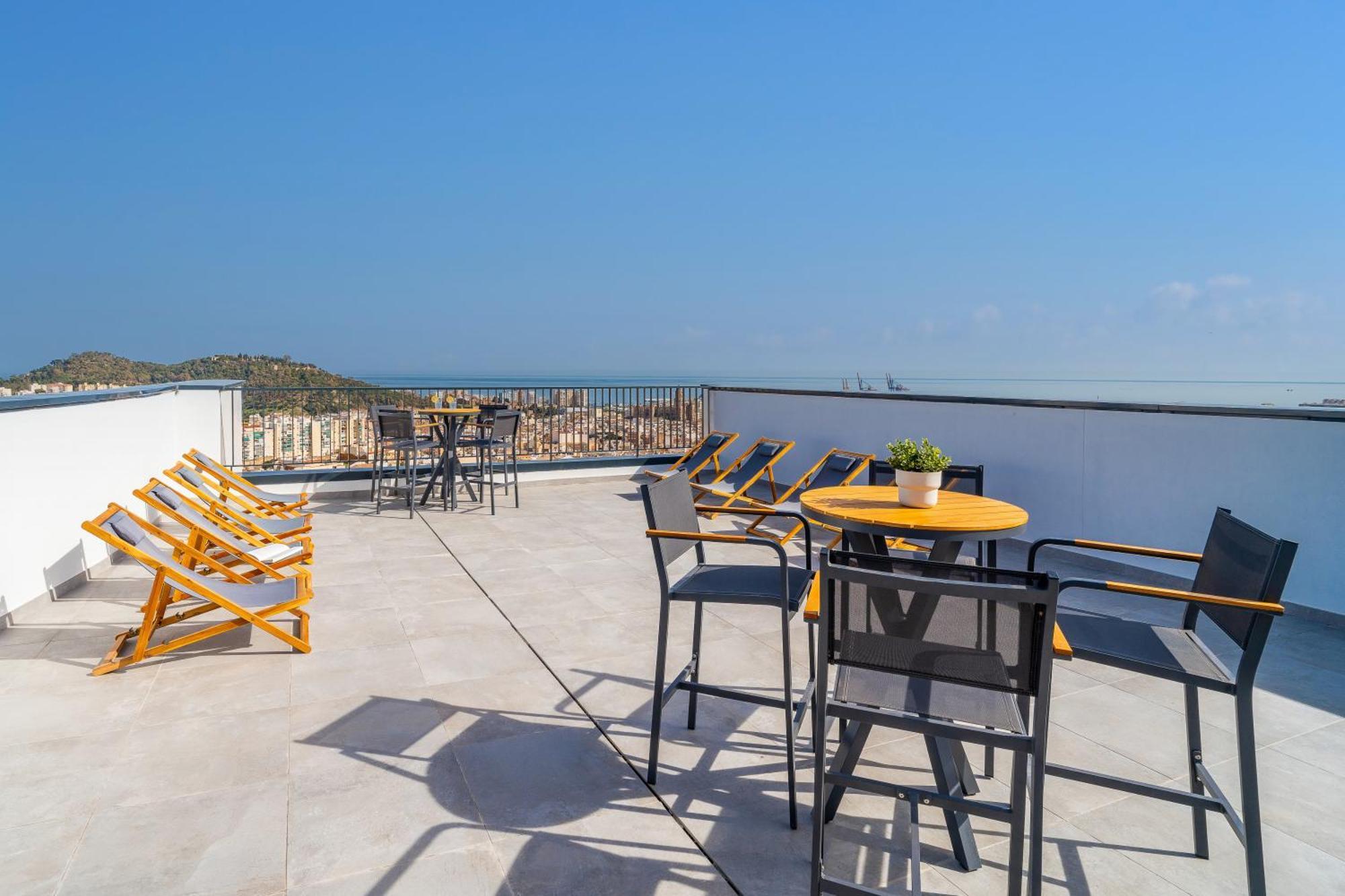 Malaga Tower View Apartment Luaran gambar